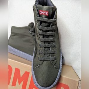 BRAND NEW Camper Peu Touring size 8.5